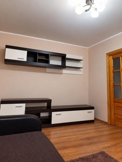 Apartament cu 2 camere decomandat în Exterior Vest