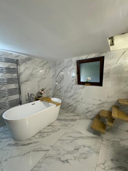 Apartament cu 4 camere în Casin