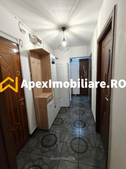 Apartament cu 2 camere decomandat în Teiul Doamnei