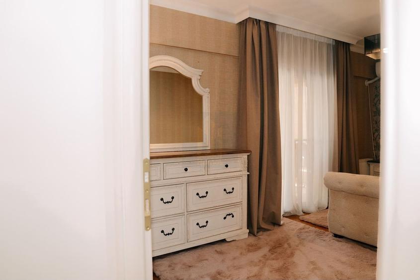 Apartament cu 3 camere decomandat, mobilat în Grozăvești
