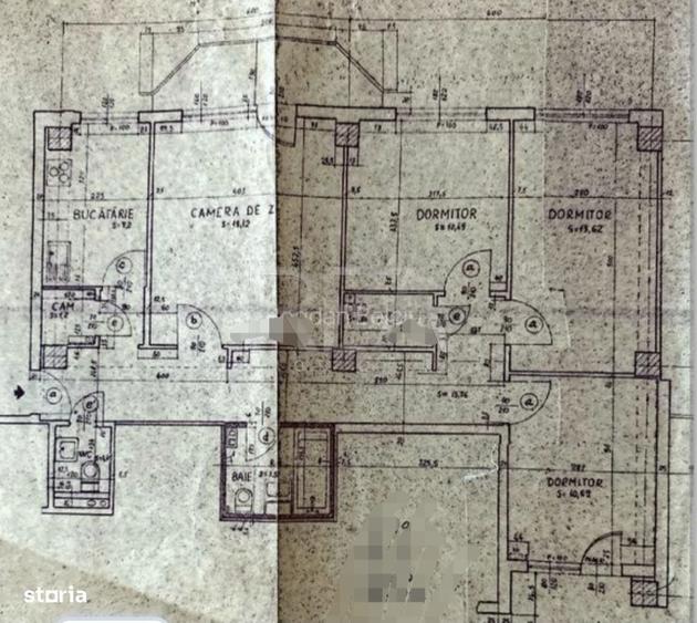 Apartament cu 4 camere decomandat în Lujerului