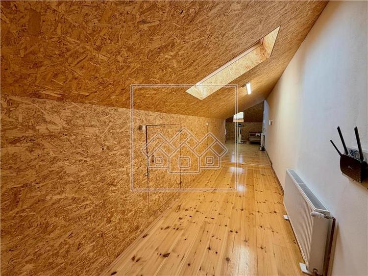 Duplex cu 6 camere cu Canalizare în Terezian