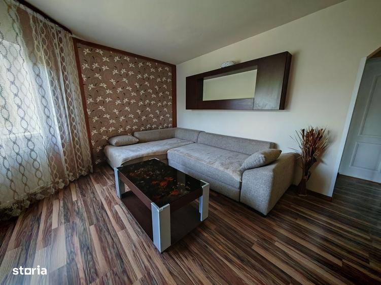 Apartament cu 3 camere decomandat în Micălaca
