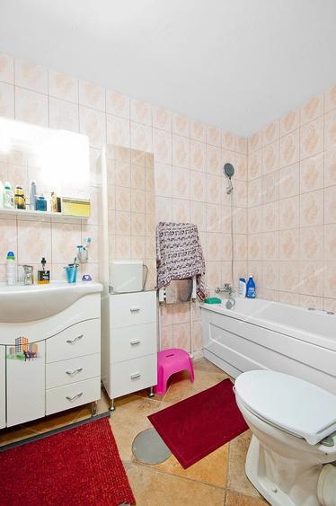Casă cu 4 camere cu Teren 310 Mp în Central