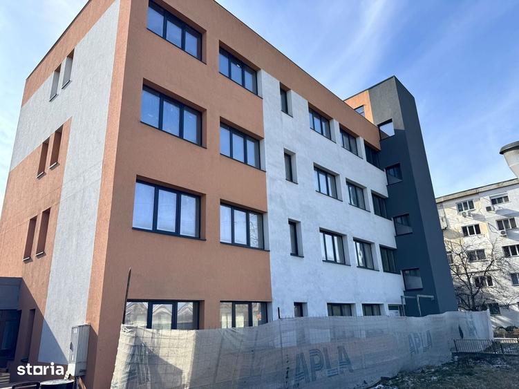 Spațiu comercial, de 920 mp, în Tătărași