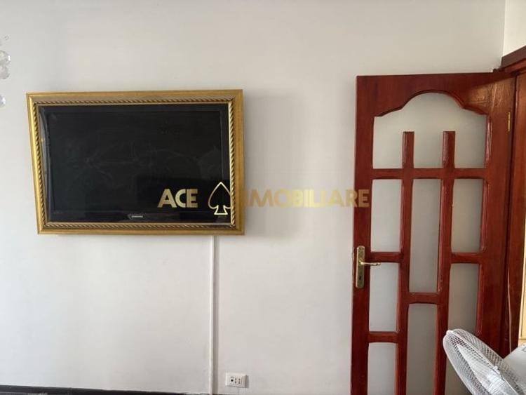 Apartament cu 4 camere decomandat, mobilat în Rahova