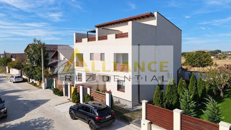 Duplex cu 4 camere cu Canalizare în Berceni