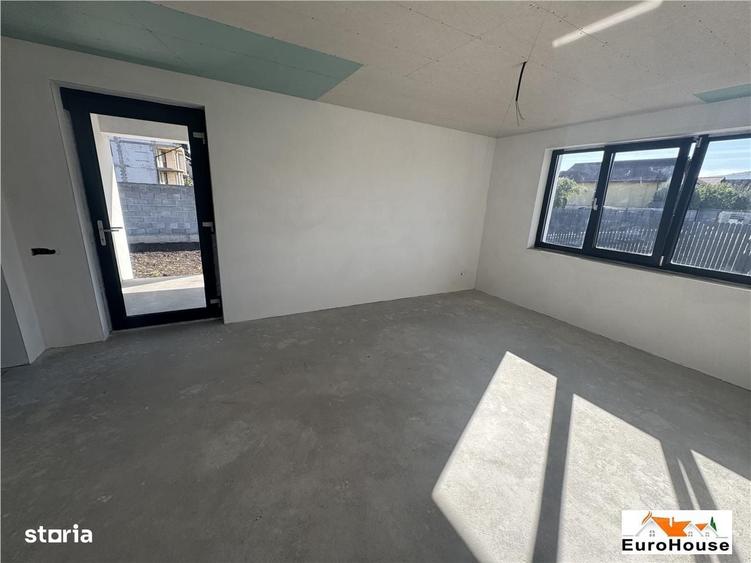 Casă cu 4 camere în Central