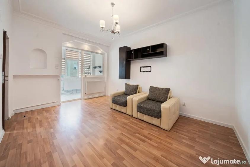 Apartament cu 2 camere semidecomandat în Cișmigiu