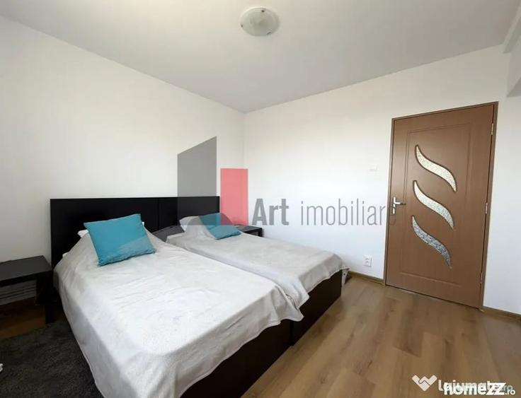 Apartament cu 3 camere decomandat în Dristor