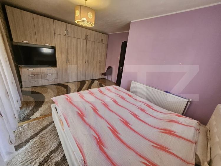 Apartament cu 4 camere semidecomandat, mobilat în Florești