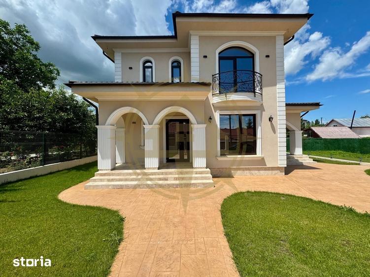 Casă cu 5 camere cu Teren 600 Mp în Central