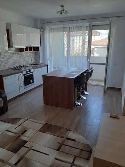 Garsonieră decomandată în Central