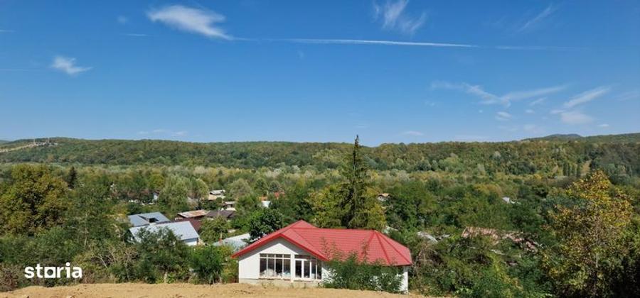 Casă cu 4 camere cu Teren 380 Mp în Vărbila