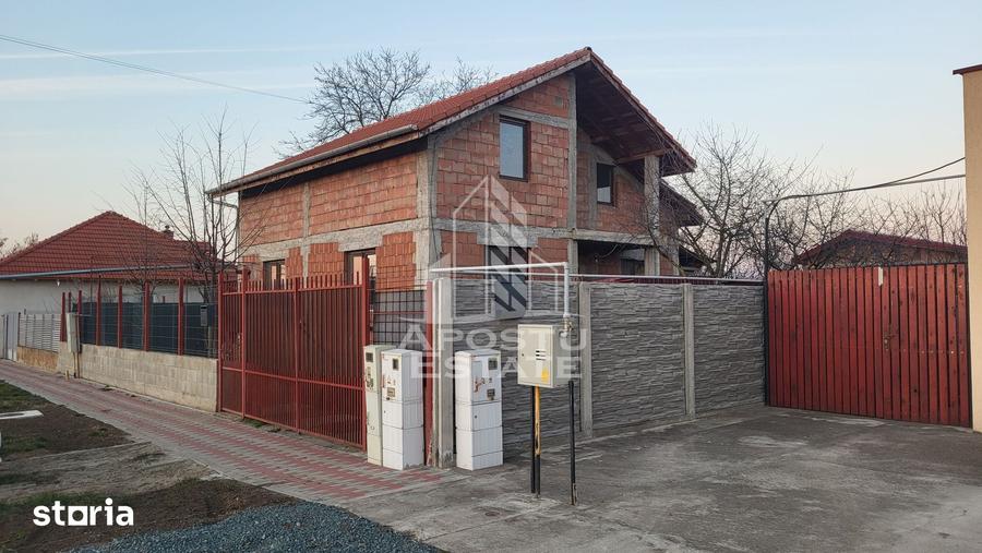 Casă cu 3 camere cu Teren 700 Mp în Satchinez