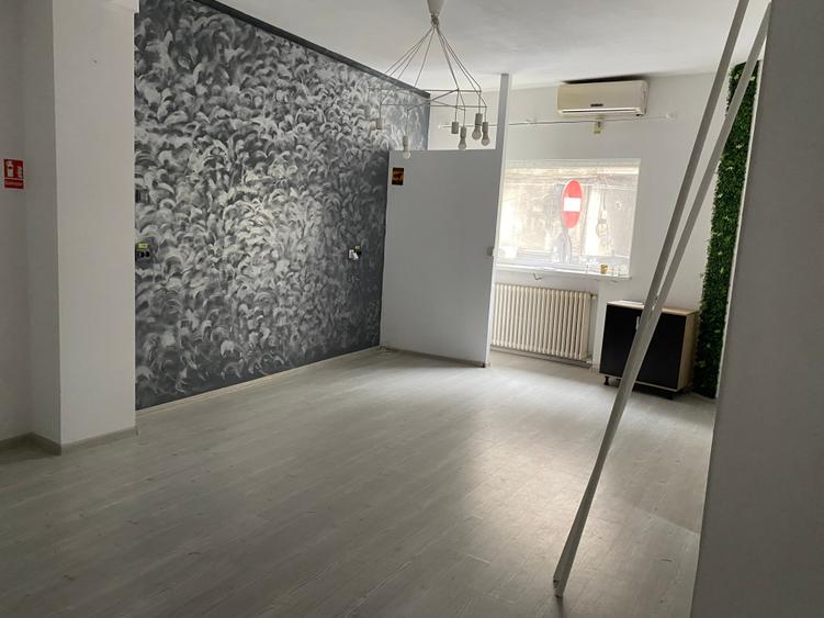 Apartament cu 4 camere nedecomandat în Pache Protopopescu