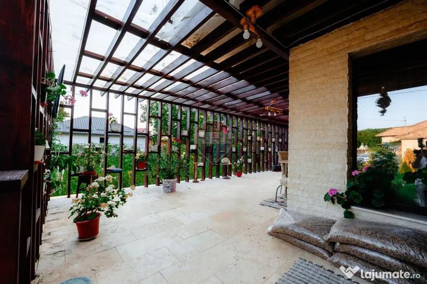 Casă cu 4 camere cu Teren 779 Mp în Piscani