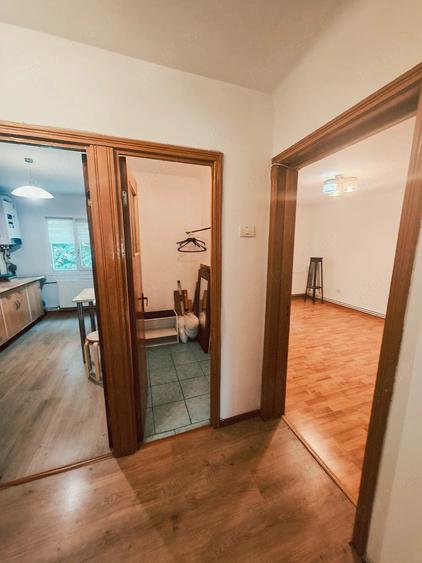 Apartament cu 3 camere decomandat în 1 Mai