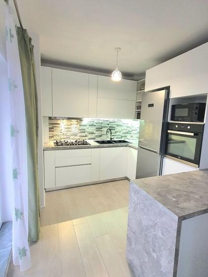 Apartament cu 3 camere decomandat, mobilat în Bună Ziua