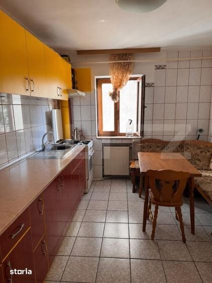 Apartament cu 4 camere decomandat în Burdujeni