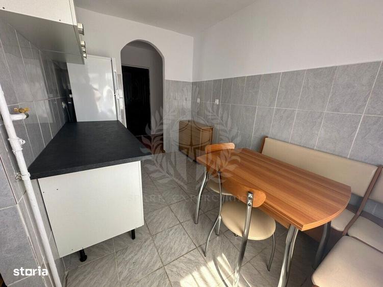 Apartament cu 2 camere decomandat, mobilat în Mărășești