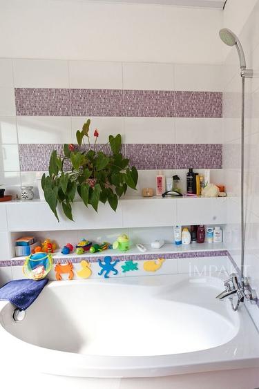 Casă individuală cu 5 camere cu Canalizare în Europa