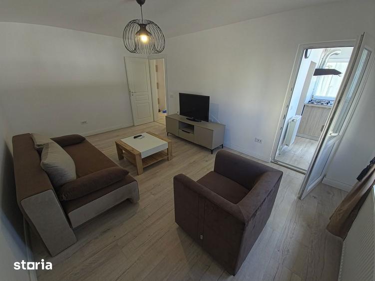 Apartament cu 2 camere decomandat, mobilat în Delfinariu