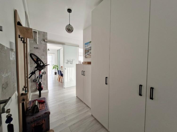 Apartament cu 2 camere decomandat, mobilat în Tunari