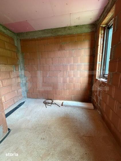 Casă cu 4 camere cu Teren 200 Mp în Central