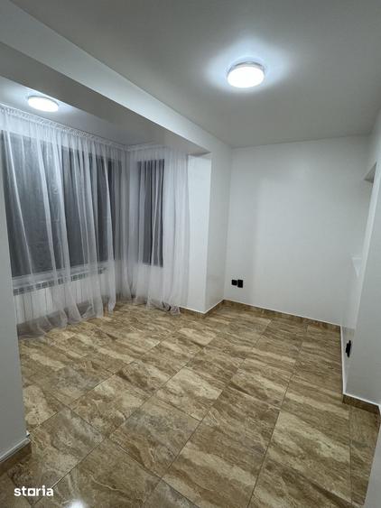 Casă cu 4 camere cu Teren 242 Mp în Central