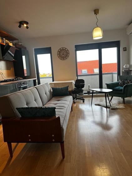 Apartament cu 2 camere semidecomandat în Domenii