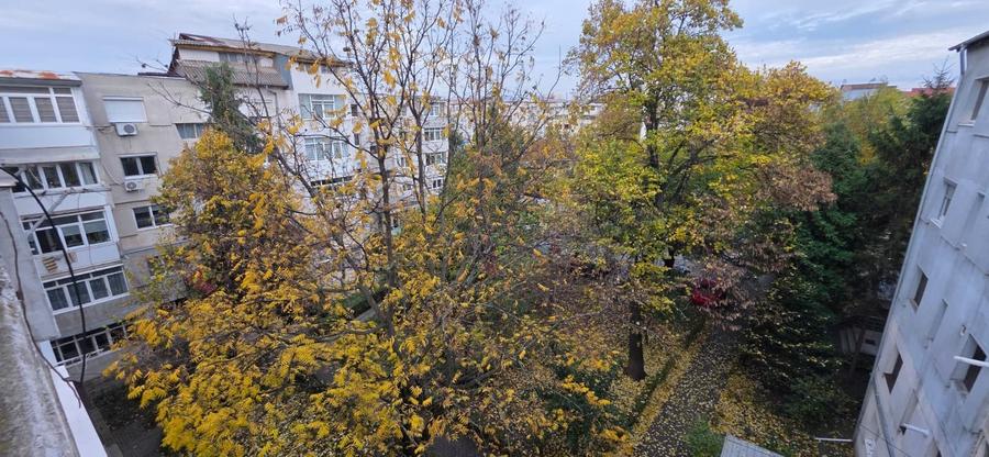 Apartament cu 3 camere în Banca Națională