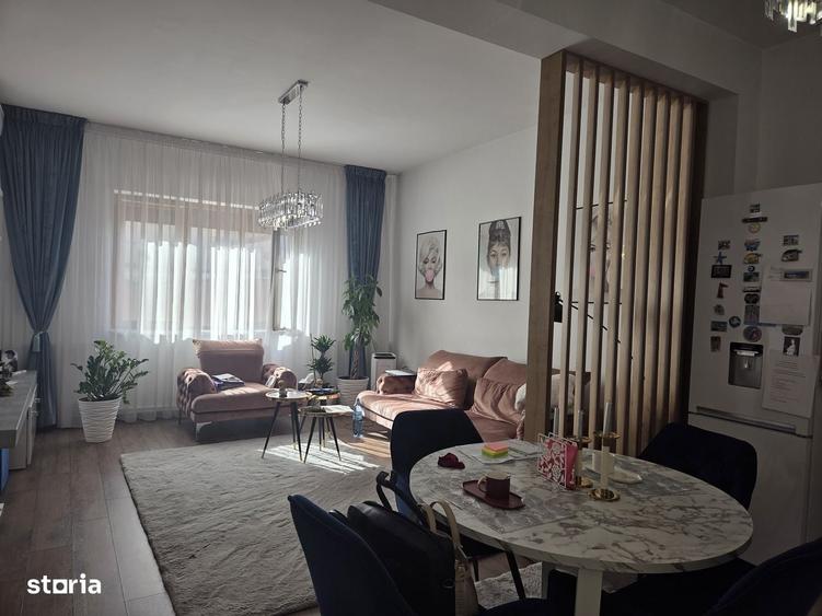 Apartament cu 3 camere în Dămăroaia