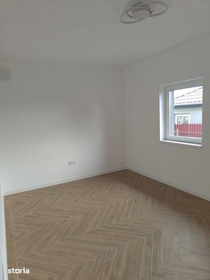Casă cu 5 camere cu Teren 600 Mp în Exterior Vest