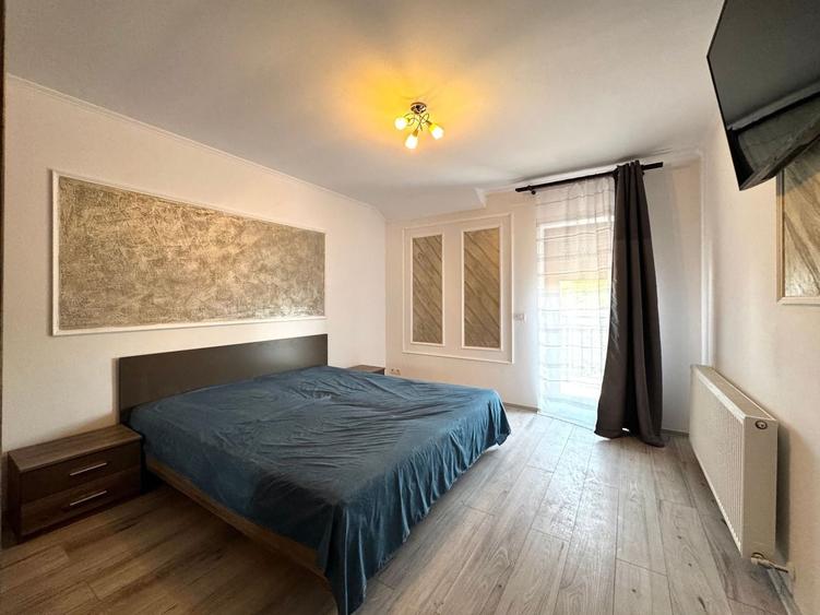 Duplex cu 5 camere cu Canalizare în Dumbrăvița