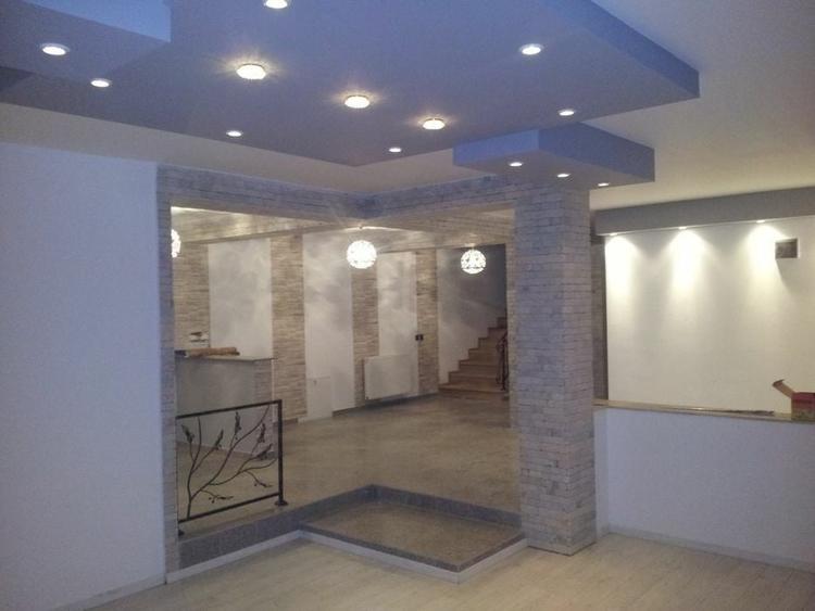 Casă cu 4 camere în Gheorgheni