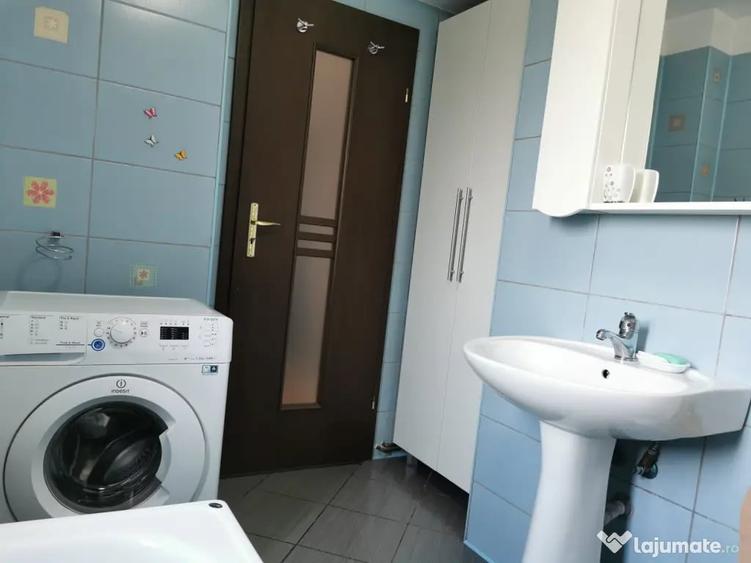 Apartament cu 2 camere decomandat în Craiovei