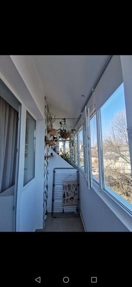 Apartament cu 2 camere decomandat în Albești