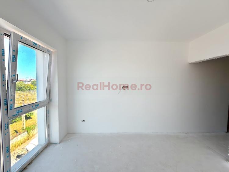 Apartament cu 4 camere decomandat în 1 Decembrie 1918