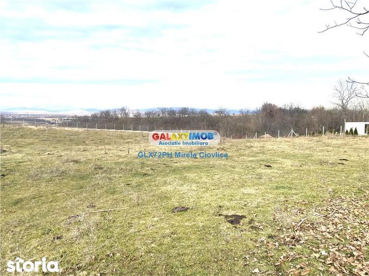 Teren de 4000 mp, în Central