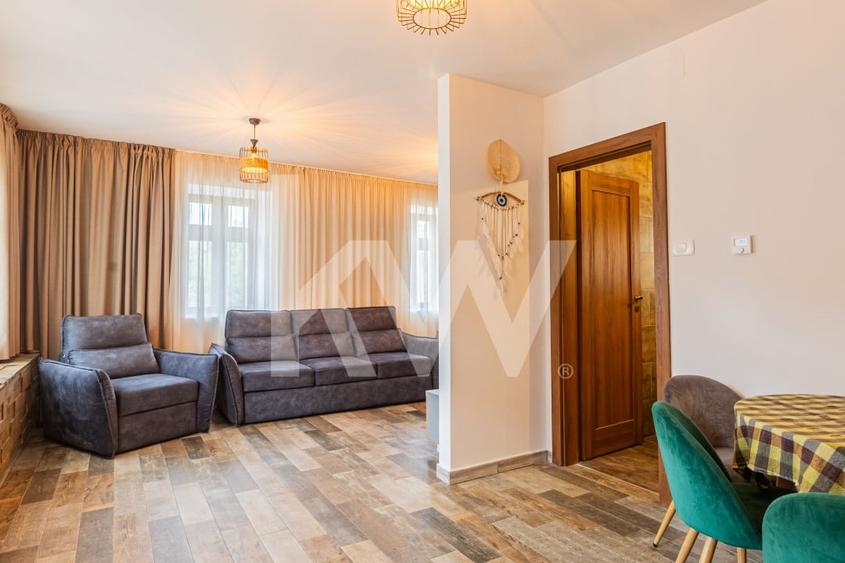 Casă individuală cu 8 camere cu Canalizare în Cernatu