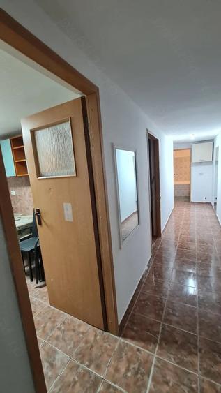 Apartament cu 2 camere decomandat în Mircea cel Bătrân