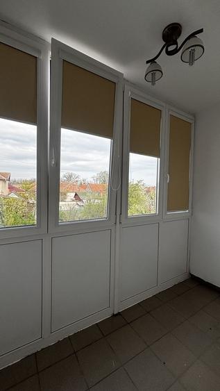 Apartament cu 3 camere decomandat, mobilat în Sud