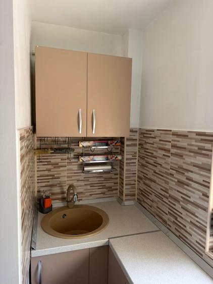 Apartament cu 2 camere decomandat în Take Ionescu