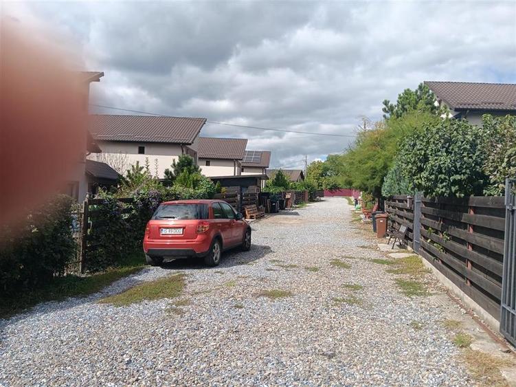 Teren Construcții intravilan de 585 mp, în Valea Adâncă