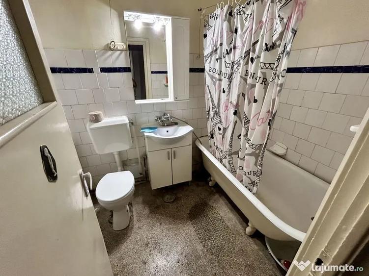 Apartament cu 2 camere semidecomandat în Central