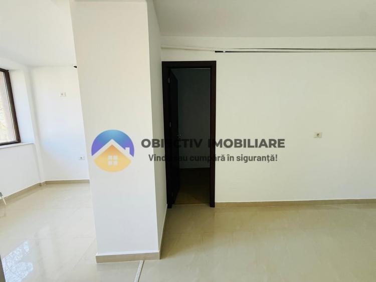 Apartament cu 4 camere decomandat în Dărmănești