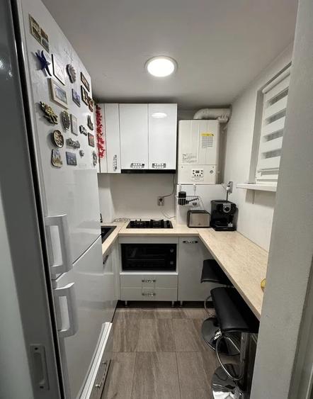 Apartament cu 2 camere nedecomandat, mobilat în P-ța Doina