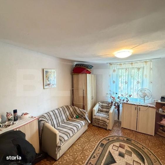 Casă cu 3 camere cu Teren 1700 Mp în Central