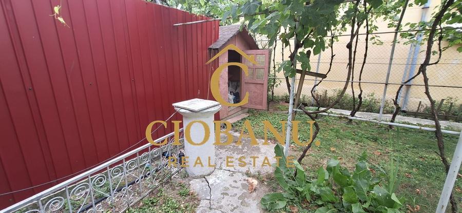 Casă individuală cu 4 camere cu Canalizare în Popoveni